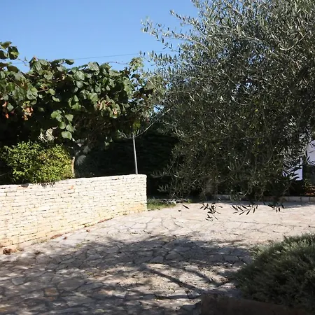 With A Swimming Pool - 3358 Apartamento