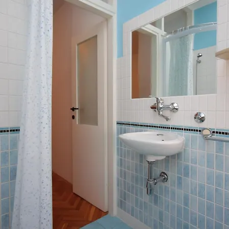 With A Swimming Pool - 3358