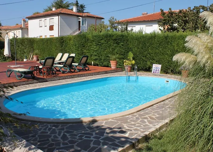 With A Swimming Pool - 3358 公寓 乌马格