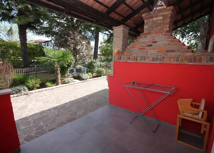 Apartamento With A Swimming Pool - 3358 Umag