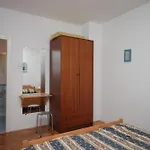 With A Swimming Pool - 3358 Апартаменты *