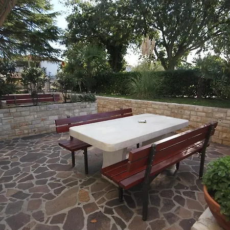With A Swimming Pool - 3358 Apartment Umag