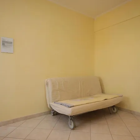 Apartment With A Swimming Pool - 3358