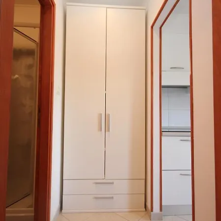 Apartment With A Swimming Pool - 3358 Umag