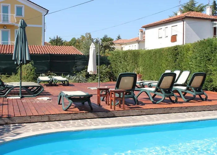 Διαμέρισμα With A Swimming Pool - 3358 *