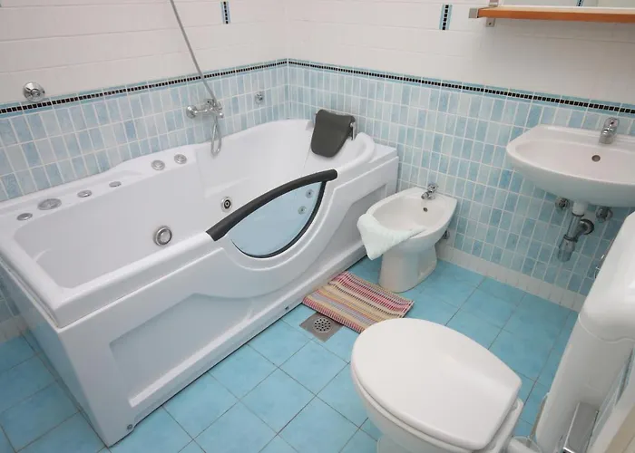 With A Swimming Pool - 3358 * Ουμάγκ
