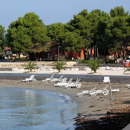 With A Swimming Pool - 3358 * Umag