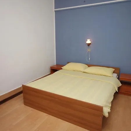 With A Swimming Pool - 3358 Apartman *