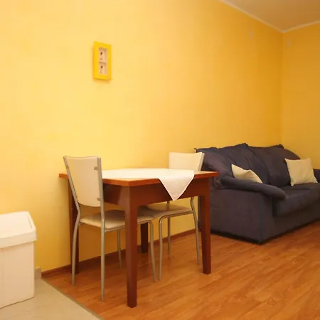 With A Swimming Pool - 3358 Apartman